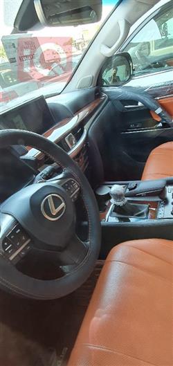 Lexus LX